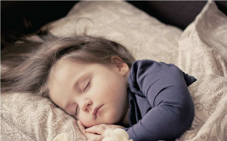 睡眠不足会损害孩子的学习记忆与认知